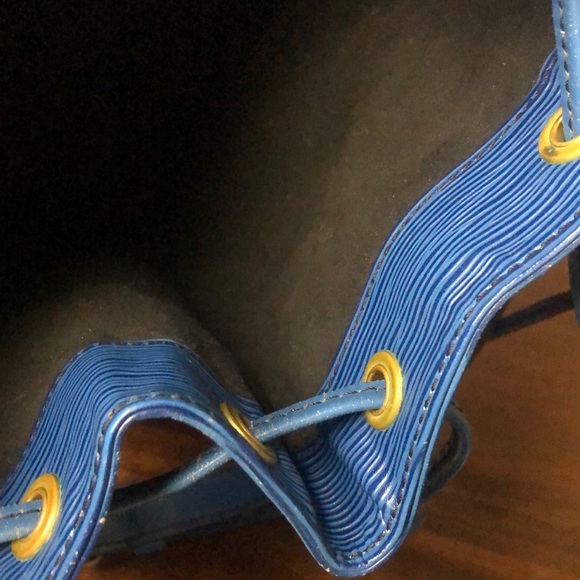LOUIS VUITTON Petite Noe Toledo Blue Epi Leather Drawstring Bucket Bag AUTHENTIC - Picture 15 of 17